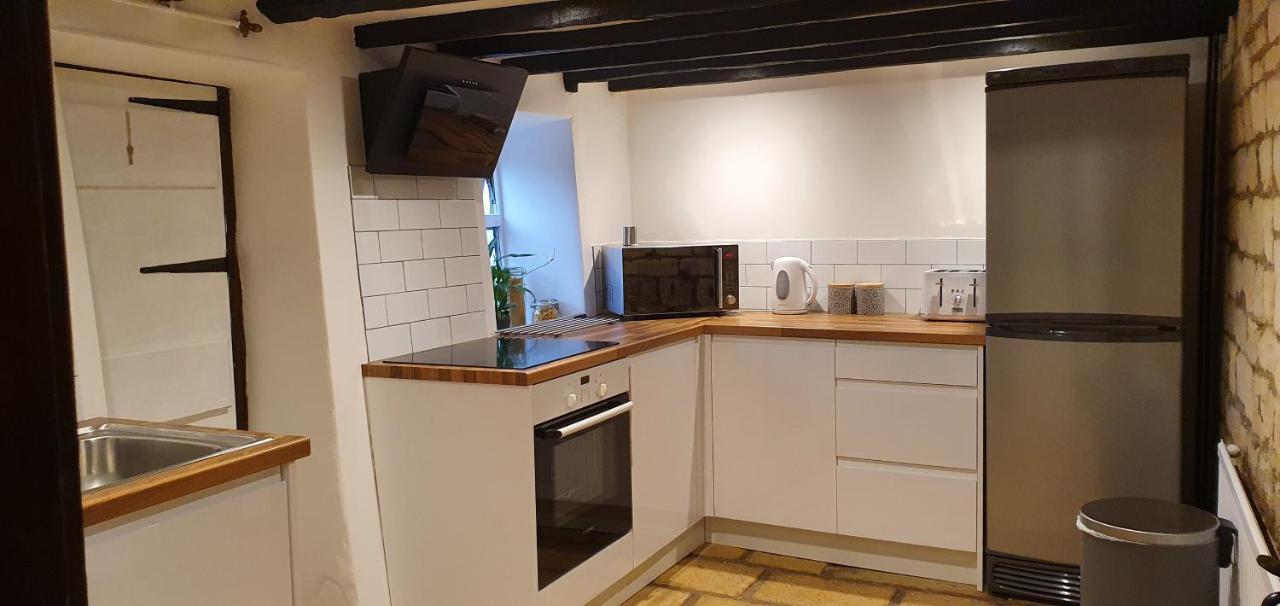 Quirky Cottage - Dogs Welcome Corsham Buitenkant foto